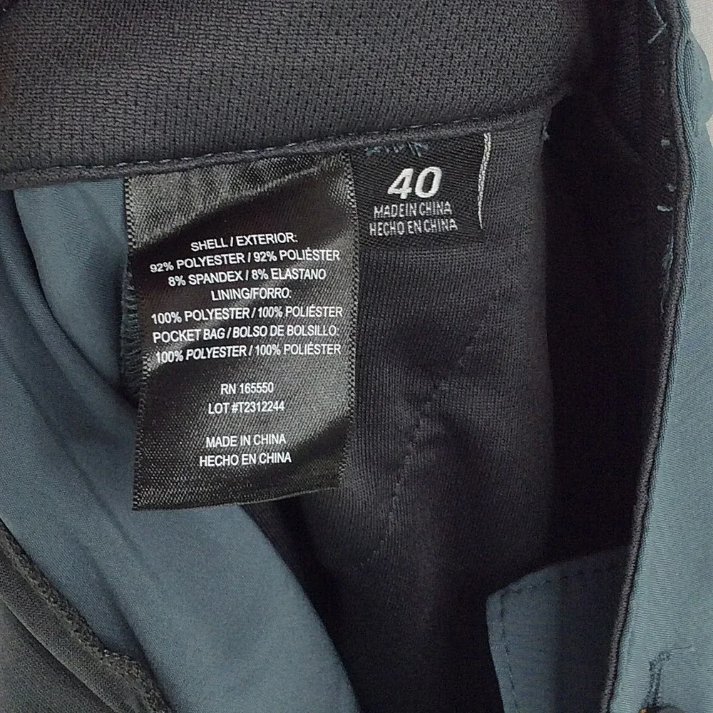 NWT w/Defect 32 Degrees Cool Tech Cargo Shorts Mens Size 40 Slate Blue